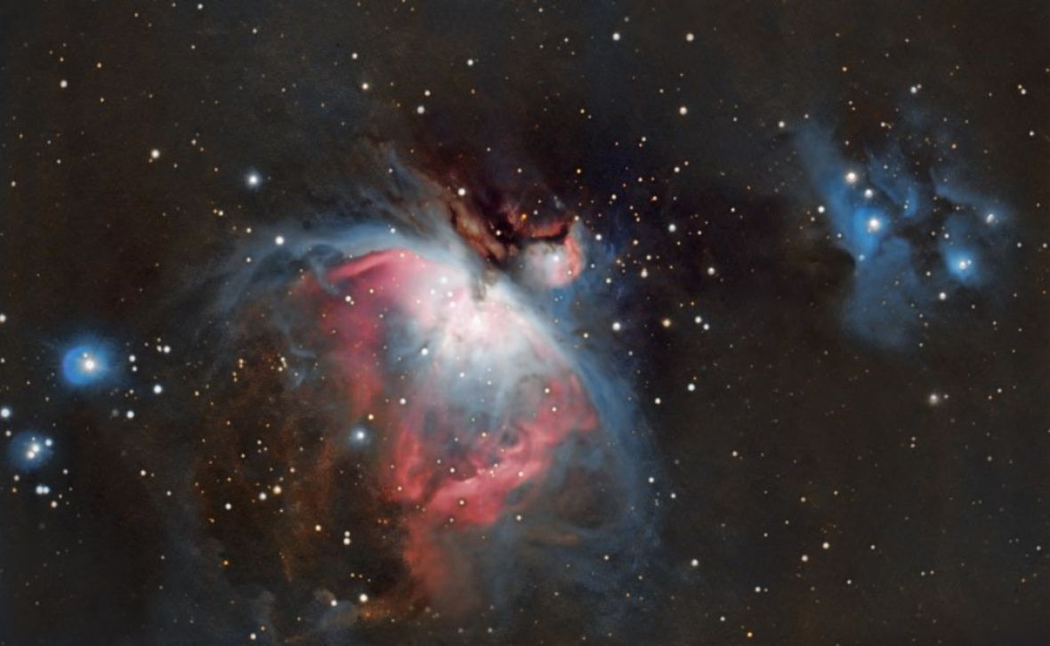 Foto: Džan Jašarević/ Maglina Orion (M42) - je spektakularno porodilište zvijezda koje se nalazi južno u sazviježđu Orion. Jedna je od najsvjetlijih i najljepših maglina, i vidljiva je golim okom. Snimljeno uz korištenje filtera protiv smanjenja svjetlosnog zagađenja. 